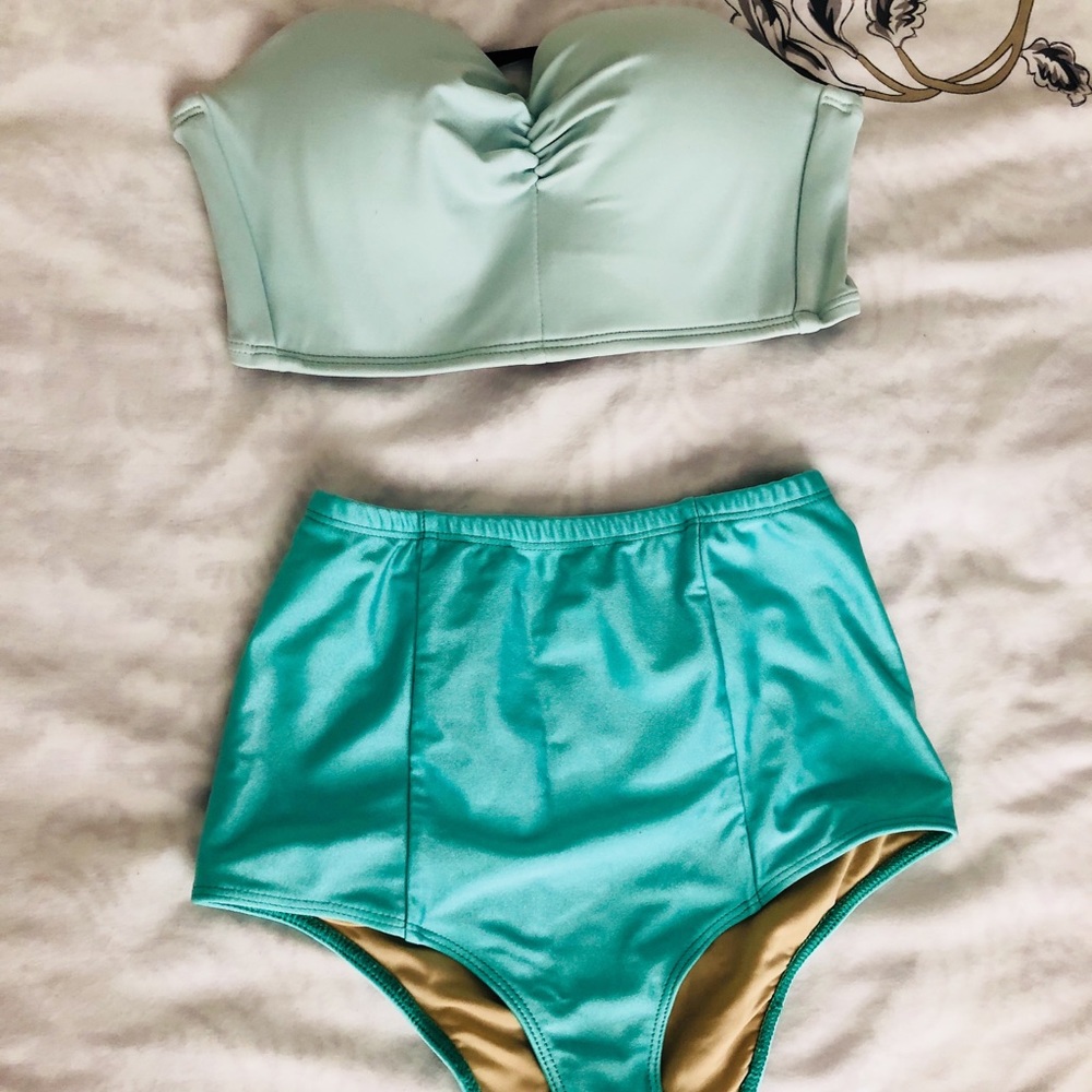 Super cute two piece! Lightly worn